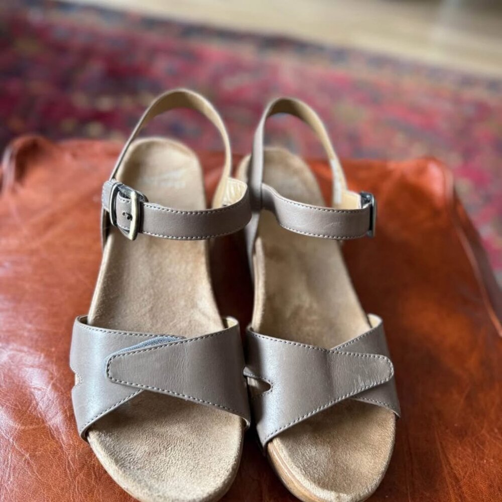 Dansko Laurie Wedge - Size 41